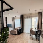 Аренда современной 2-комнатной квартиры, 36 м², комплекс Towarowa Towers, район Воля, Варшава, Польша